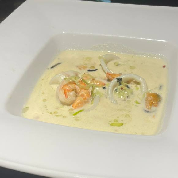 Cуп вершковий з морепродуктами