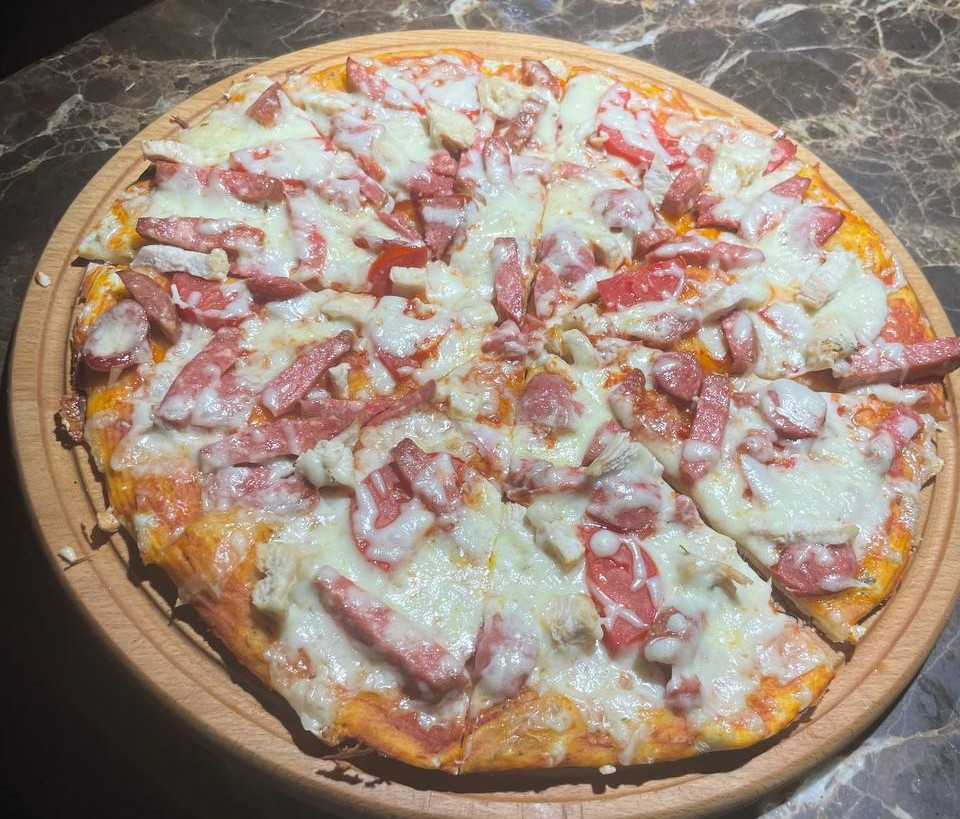 Піца 4 м'яса 30см