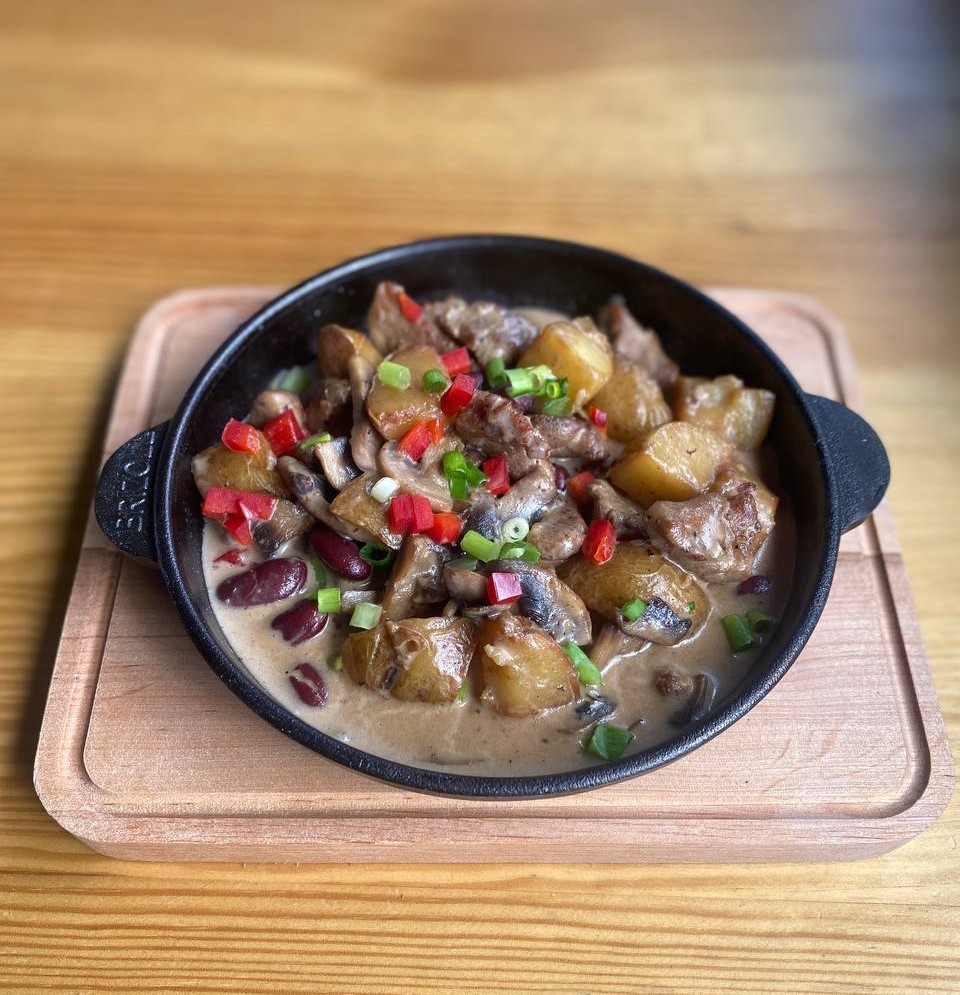 Сковорідка з свининою