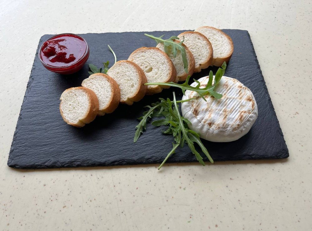 Сир Камамбер гриль