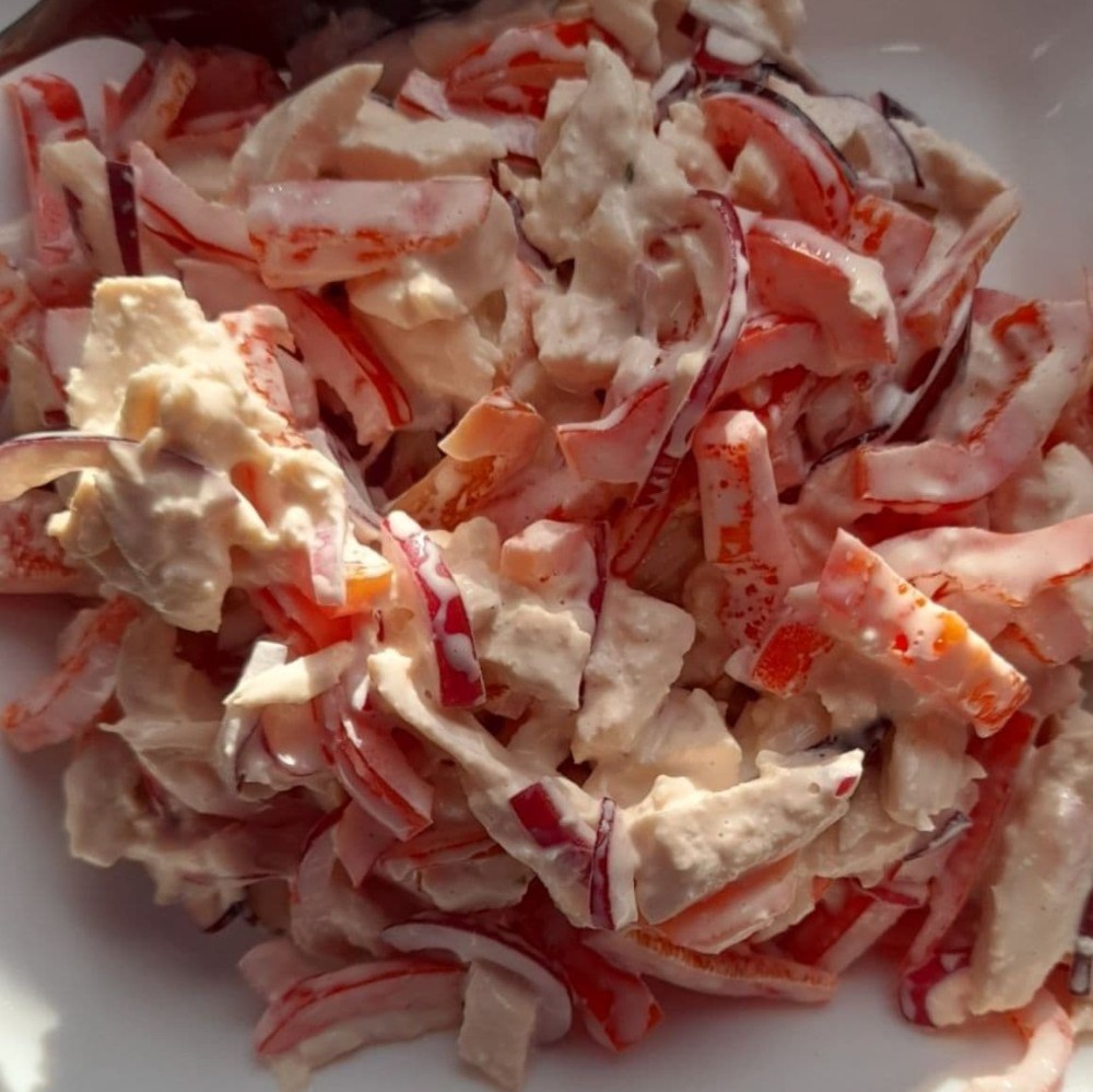 Пікантний салат з  курятиною
