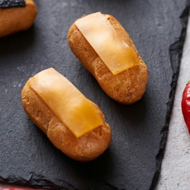 Міні еклер Фьюжн з веганською куркою за сиром Шредар